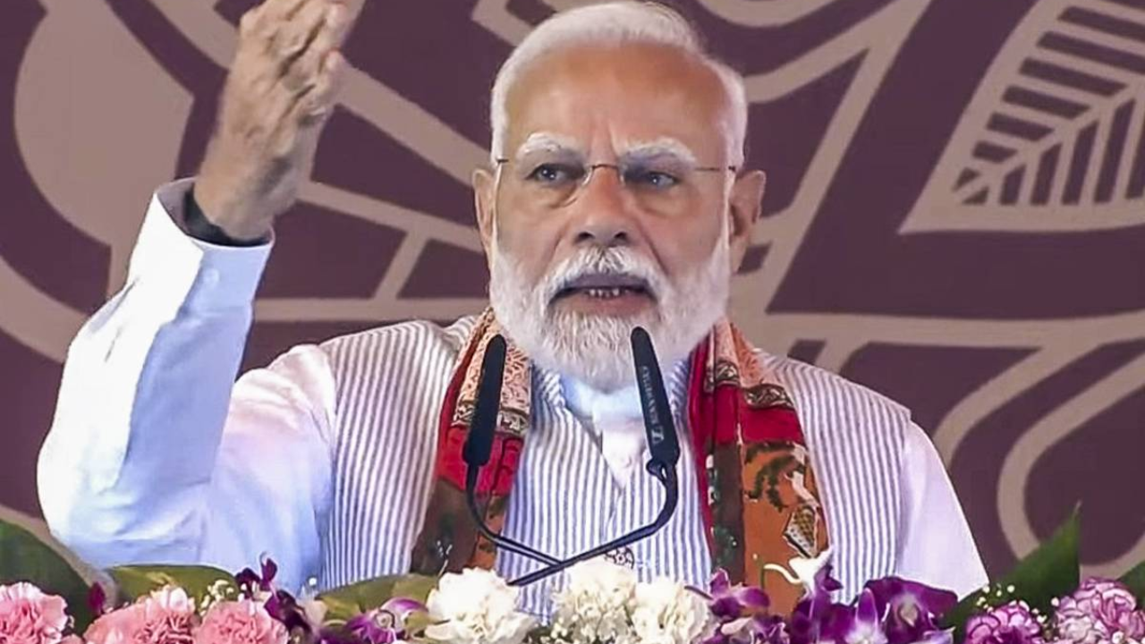 पीएम ने बिहार को दी 13,500 करोड़ की सौगात, कहा- मजबूत पंचायतें ही विकसित भारत की नींव