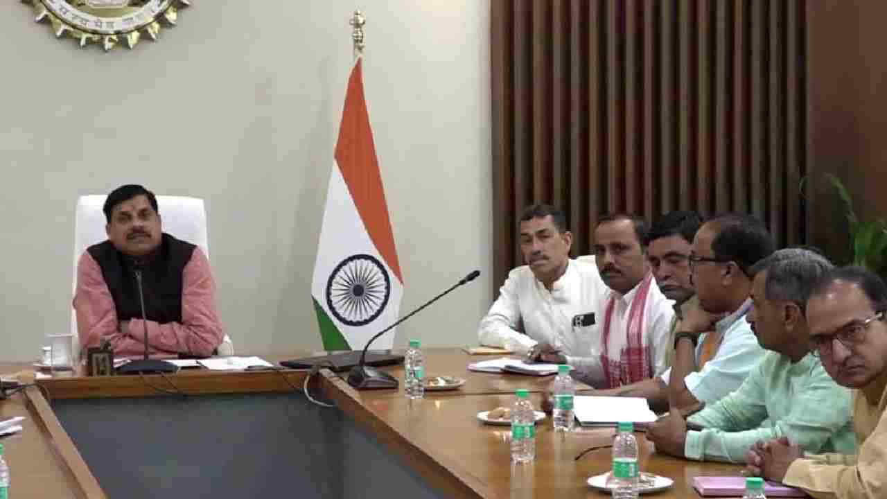 मुख्यमंत्री से मिले किसान नेता, कहा-अधिग्रहण से पहले किसान से पूछना जरूरी