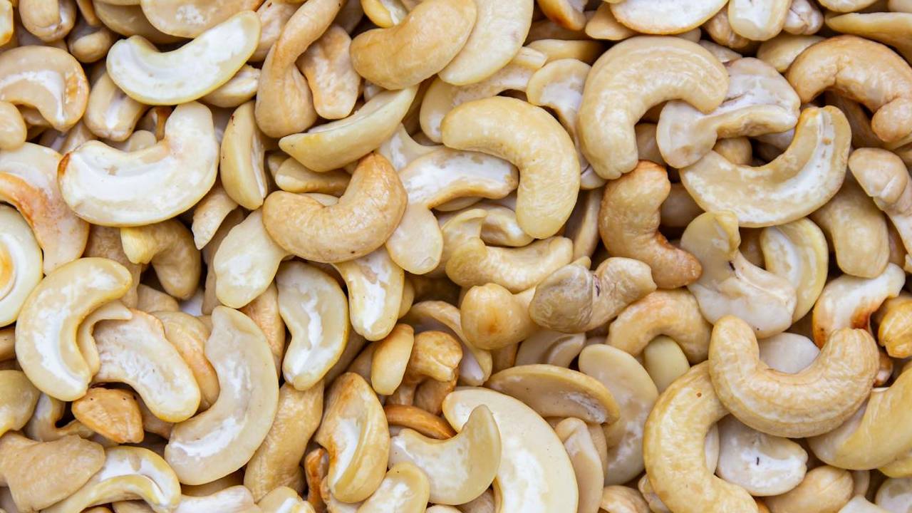 कभी नंबर 1 था भारत, अब काजू निर्यात में क्यों हो रहा है नाकाम?
