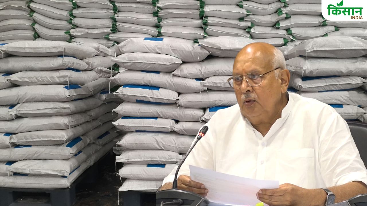 खाद विक्रेताओं को लेकर यूपी सरकार की सख्ती, गड़बड़ी मिलने पर कार्रवाई के निर्देश