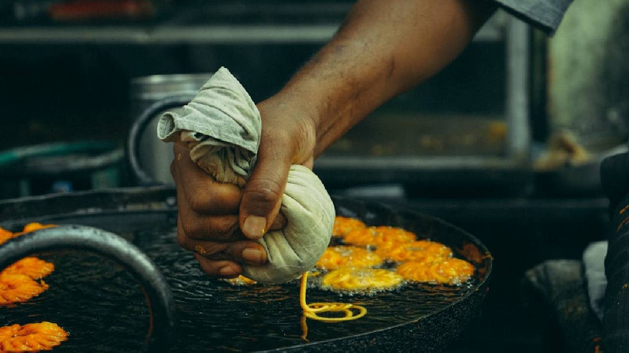 सरकार की सख्ती का असर- रसोई तेल हुआ सस्ता, कंपनियों ने घटाए दाम
