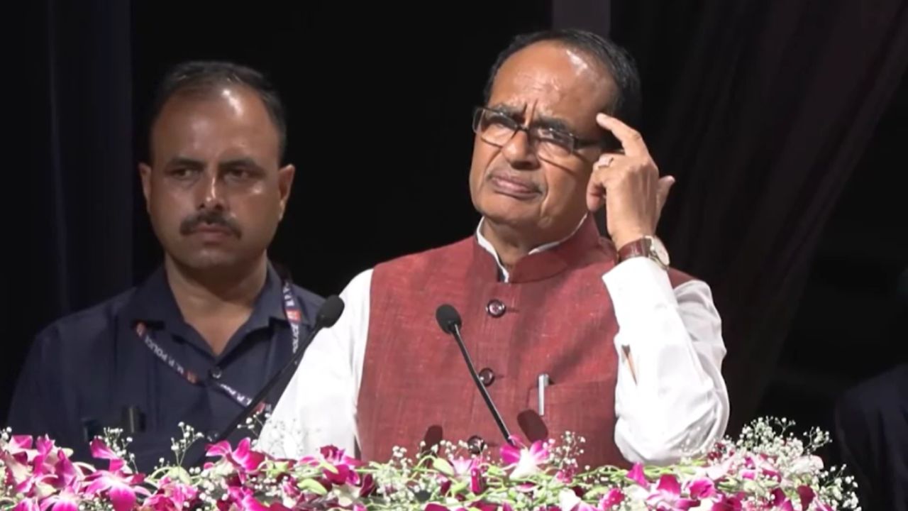नकली खाद-बीज बेचने वालों पर होगी कार्रवाई, किसान इस टोल फ्री नंबर पर करें कॉल.. जल्द बनेगा कानून