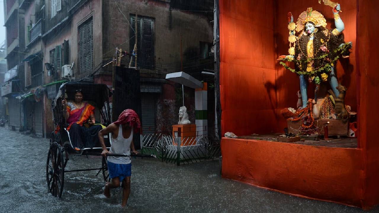 दिल्ली को राहत, MP-बिहार में बाढ़ जैसे हालात, जानिए किन राज्यों में आज अलर्ट जारी