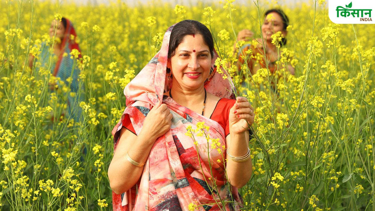 कृषि सखी योजना से महिलाएं बनीं आत्मनिर्भर, पुरुष किसानों को दे रहीं आधुनिक खेती की ट्रेनिंग