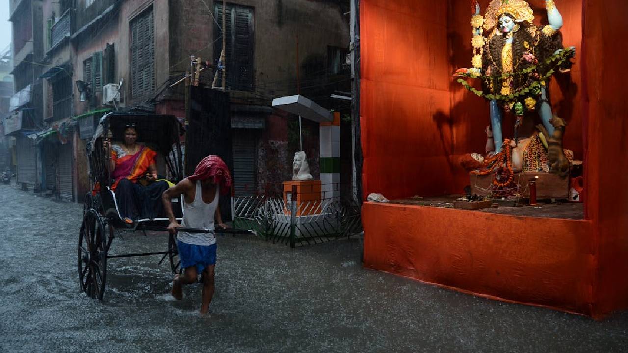 दिल्ली में गर्मी का कहर तो महाराष्ट्र में रेड अलर्ट जारी, इस राज्य में अगले 6 दिन तक होगी बारिश