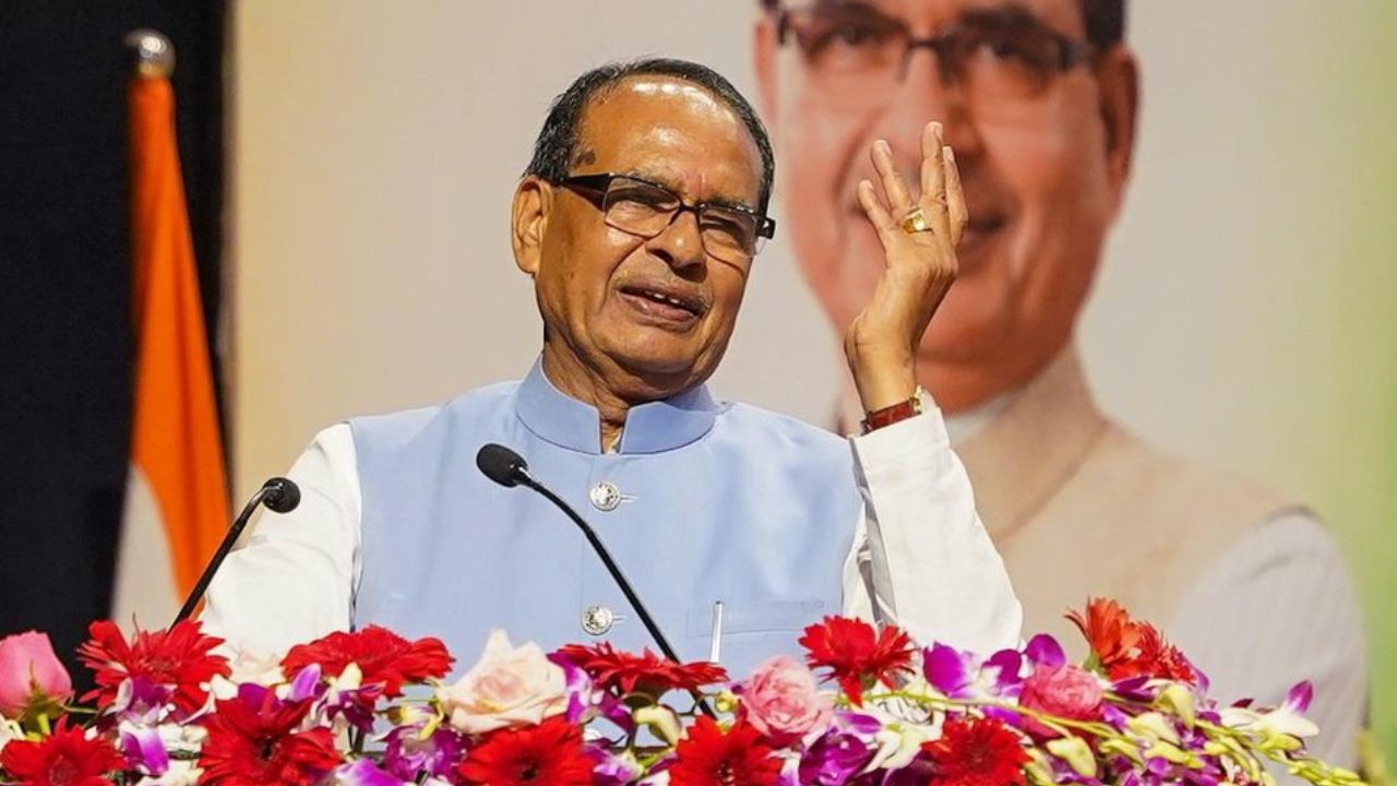 हल-बक्खर और जुताई-बुवाई के दिन यादकर भावुक हुए कृषि मंत्री, किसानों से स्वदेशी अपनाने का किया आह्वान