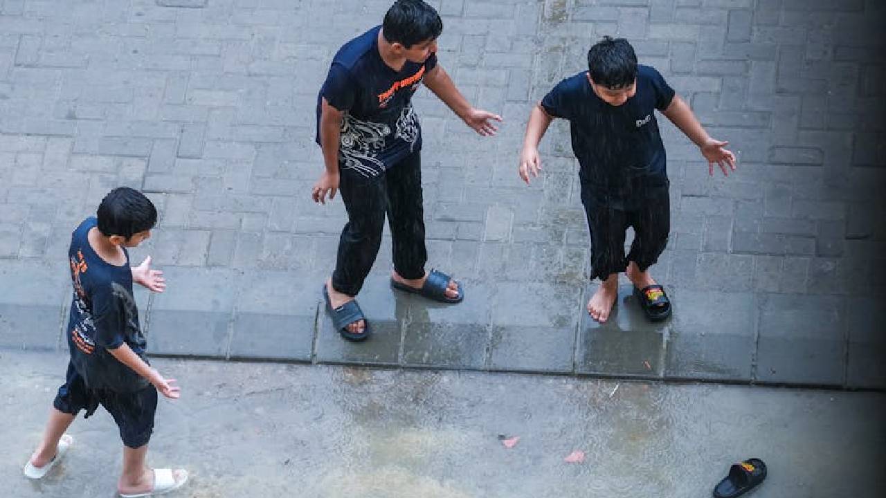 यूपी-बिहार में अगले 48 घंटे भारी बारिश, उत्तराखंड समेत इन राज्यों में अलर्ट जारी