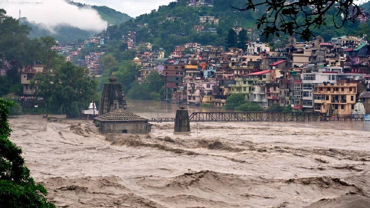 उत्तराखंड-हिमाचल में आज फिर भारी बारिश का अलर्ट, जानिए कैसा रहेगा दिल्ली में मौसम