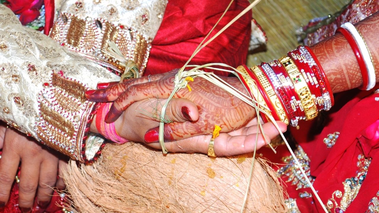 ग्रामीण बेटियों की शादी पर 1 लाख रुपये देगी योगी सरकार.. आवेदन लिंक जारी, 2 नवंबर से शुरू हो रहे शुभ मुहूर्त