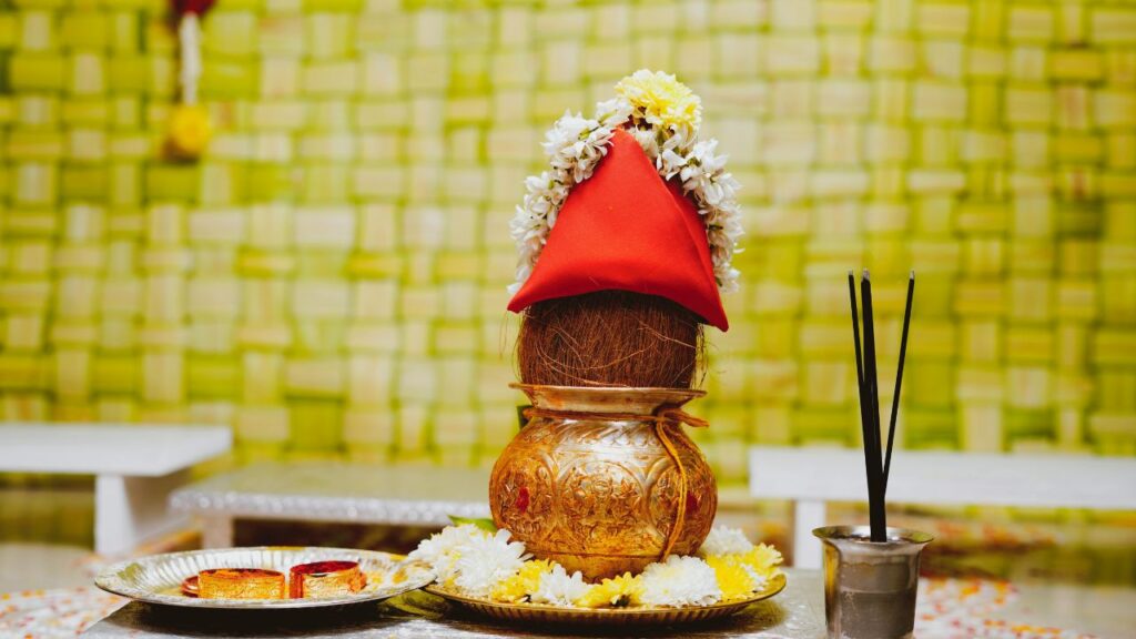 नवरात्रि में कलश विसर्जन दशमी तिथि को किया जाता है. साल 2025 में यह तिथि 1 अक्टूबर की शाम से शुरू होकर 2 अक्टूबर की शाम तक रहेगी. उदयातिथि को महत्व देते हुए 2 अक्टूबर को ही कलश विसर्जन किया जाएगा. नवरात्रि में कलश विसर्जन दशमी तिथि को किया जाता है. साल 2025 में यह तिथि 1 अक्टूबर की शाम से शुरू होकर 2 अक्टूबर की शाम तक रहेगी. उदयातिथि को महत्व देते हुए 2 अक्टूबर को ही कलश विसर्जन किया जाएगा.