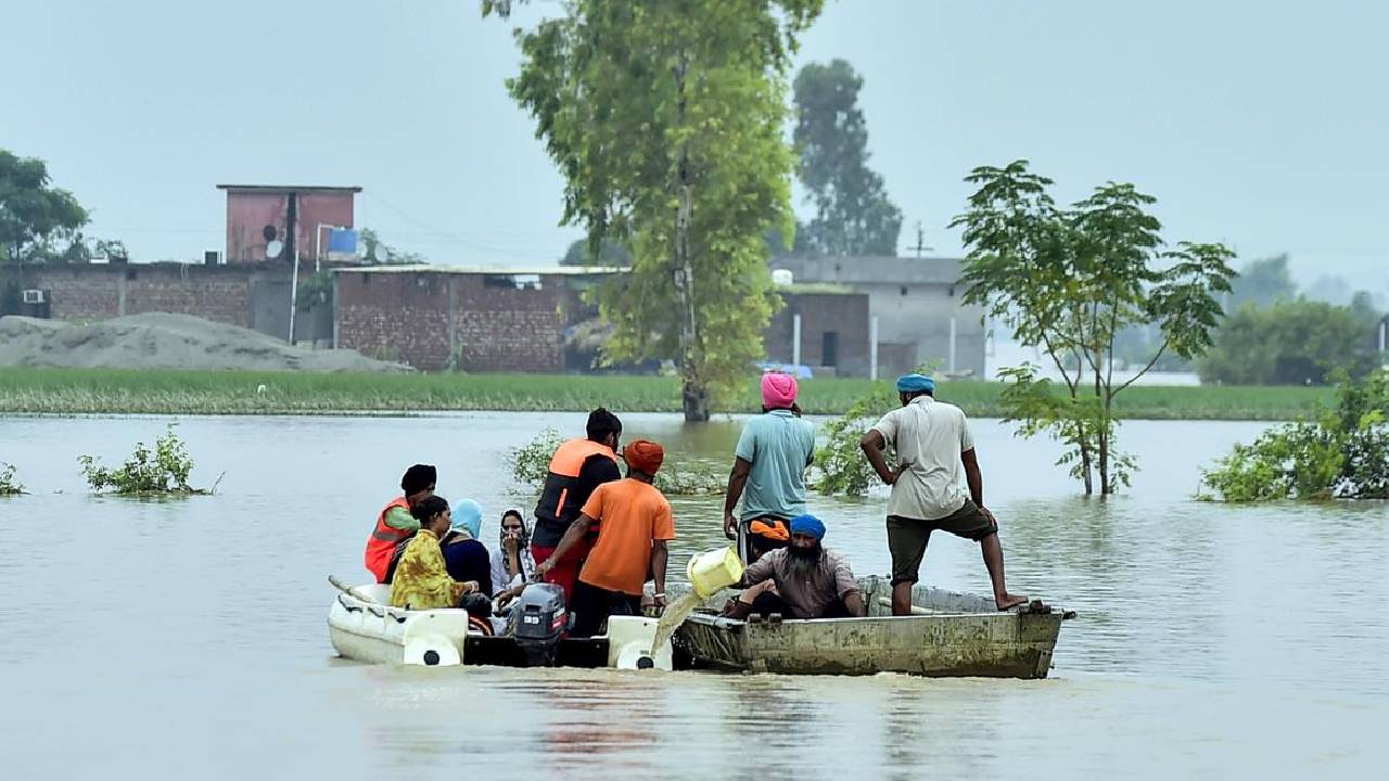 पंजाब में अगले कुछ घंटे भारी! आज यूपी-बिहार समेत इन राज्यों होगी मूसलाधार बारिश