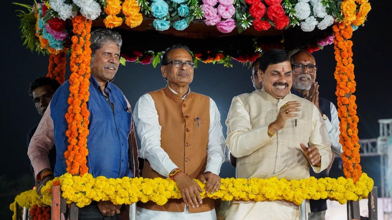 खेती से खेल के मैदान तक.. कृषि मंत्री ने याद किए 1983 विश्वकप जीत के पल, कहा- सिंचाई से लेकर सड़क सुधार जारी