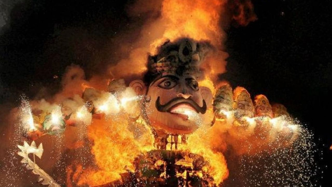 Dussehra 2025: रावण दहन का वो खास समय, जो बदल सकता है आपका भाग्य! जानें शुभ मुहूर्त, पाएं सौभाग्य!