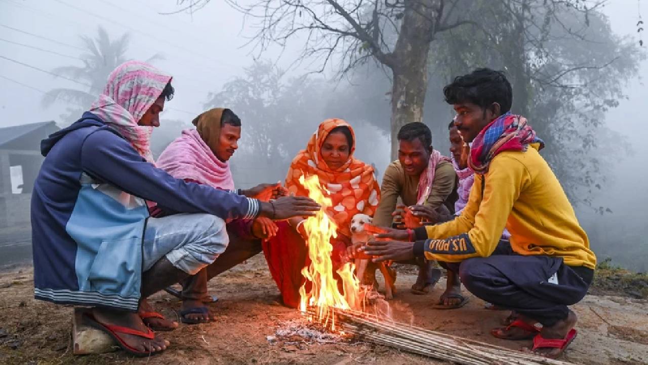 पछुआ हवाओं से उत्तरी राज्यों में बढ़ी ठंड, दक्षिण भारत में झमाझम बारिश का दौर जारी