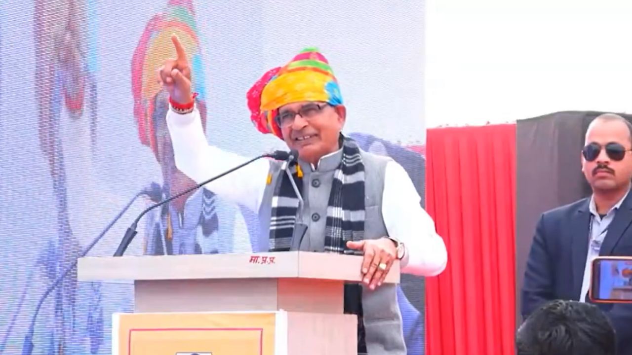 छोटे खेतों में लाभकारी खेती की टेक्निक बताएंगे कृषि वैज्ञानिक, फसलों के साथ पशुपालन से बढ़ेगी कमाई