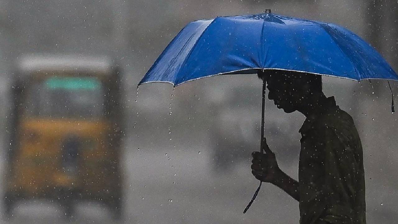 यूपी, बिहार समेत कई राज्यों में तेज बारिश-तूफान की चेतावनी, पंजाब और राजस्थान में चलेगी भीषण लू