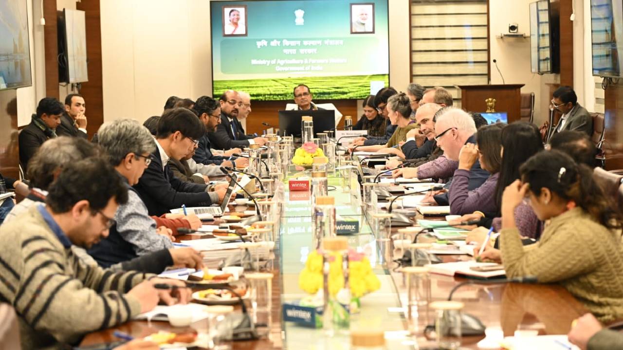 बजट से पहले खेती पर फोकस, शिवराज सिंह चौहान ने विदेशी एजेंसियों से की अहम बैठक