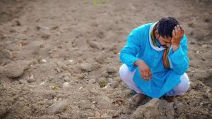 महाराष्ट्र के एक जिले में 21 किसानों ने आत्महत्या की, जनवरी 2026 के आंकड़े सामने आते ही सियासत गरमाई महाराष्ट्र के एक जिले में 21 किसानों ने आत्महत्या की, जनवरी 2026 के आंकड़े सामने आते ही सियासत गरमाई
