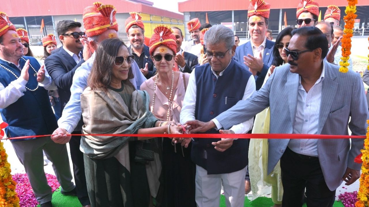IVF के इस्तेमाल से जन्म लेंगे उन्नत नस्ल के पशु, देसी गौवंश नस्ल सुधार और संरक्षण के लिए सेंटर खुला IVF के इस्तेमाल से जन्म लेंगे उन्नत नस्ल के पशु, देसी गौवंश नस्ल सुधार और संरक्षण के लिए सेंटर खुला