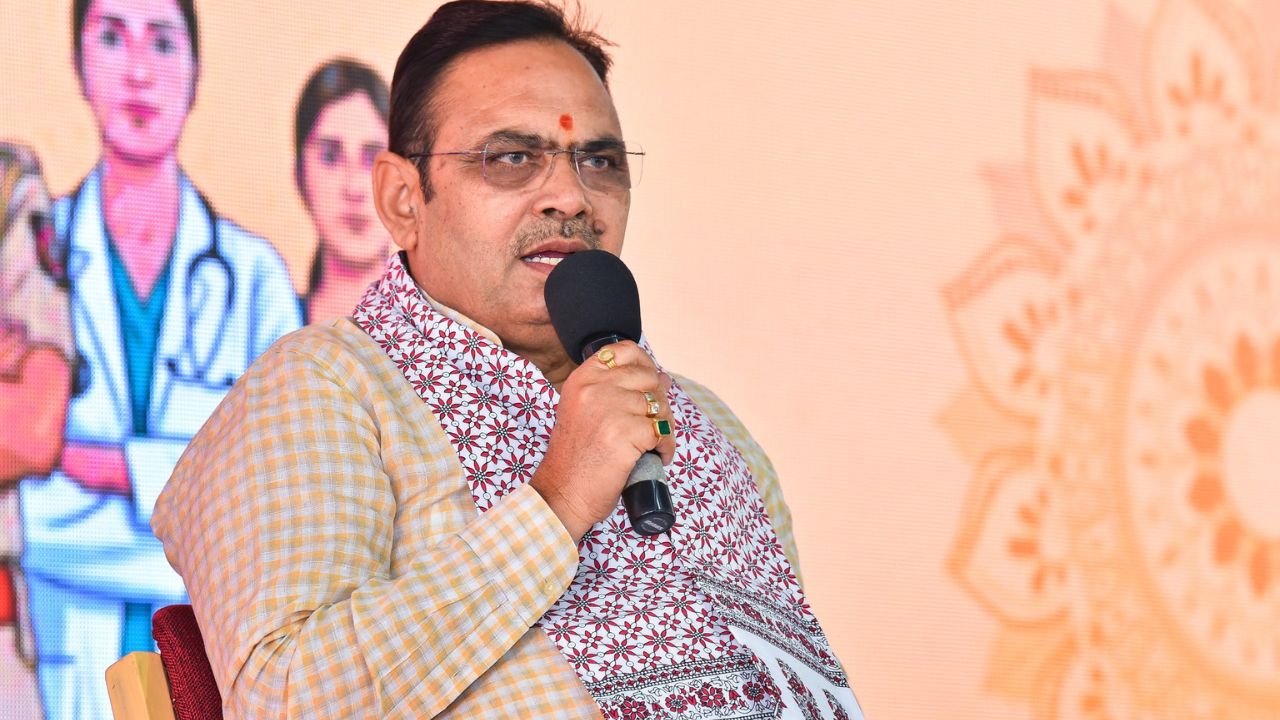 किसान साल में केवल 25 दिन ही करते हैं काम? CM भजनलाल के इस बयान पर क्यों मचा सियासी घमासान
