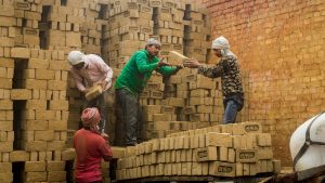 मनरेगा मजदूरों के भुगतान के लिए 17,744 करोड़ मंजूर, ग्रामीण विकास पर खर्च होगा फंड मनरेगा मजदूरों के भुगतान के लिए 17,744 करोड़ मंजूर, ग्रामीण विकास पर खर्च होगा फंड