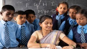 Govt Jobs: इस राज्य में निकली 11,000 टीचर पदों पर भर्ती, बिना परीक्षा होगा चयन… आखिरी तारीख करीब Govt Jobs: इस राज्य में निकली 11,000 टीचर पदों पर भर्ती, बिना परीक्षा होगा चयन… आखिरी तारीख करीब