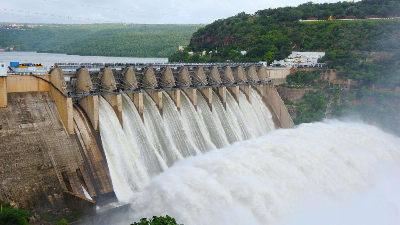भारत में बढ़ता जल संकट, 2050 तक 807 BCM पानी की मांग का अनुमान, सरकार ने बताया ‘वॉटर बजटिंग’ ही समाधान