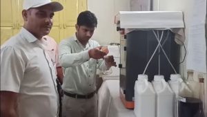 खरीफ सीजन से पहले मिट्टी की मुफ्त जांच अभियान, लाखों किसानों को पता चलेगी खेत की सेहत खरीफ सीजन से पहले मिट्टी की मुफ्त जांच अभियान, लाखों किसानों को पता चलेगी खेत की सेहत