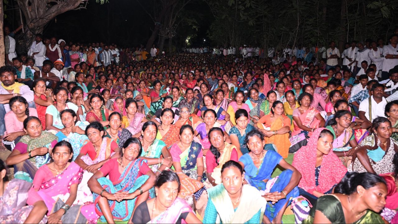 उपजाऊ भूमि अधिग्रहण के विरोध में 3 हजार किसानों का प्रदर्शन, सभी प्रोजेक्ट पर रोक लगी   