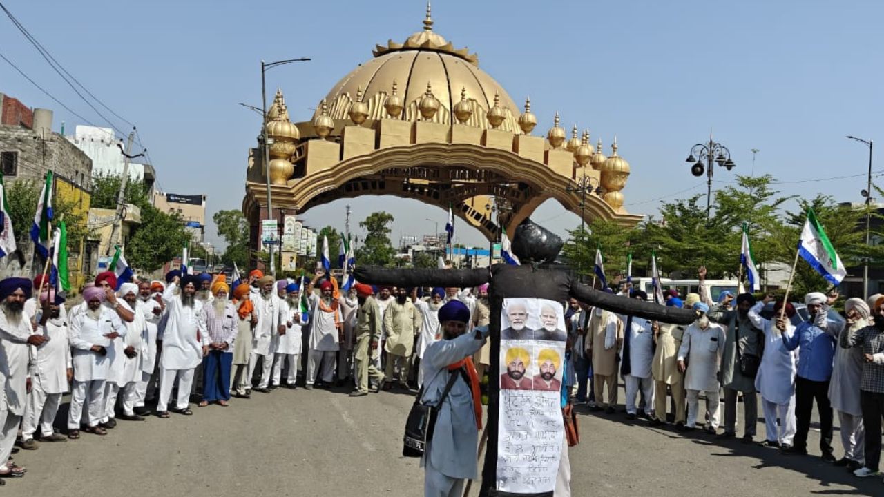 खाद संकट पर भड़के किसानों का देशव्यापी आंदोलन, हरियाणा से राजस्थान तक नारेबाजी-पुतले जलाए  