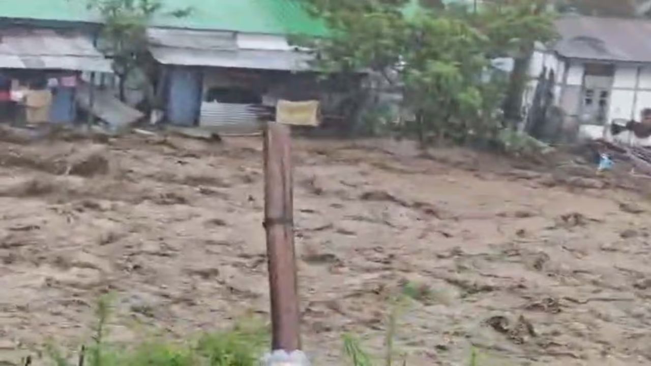 72.8 मिमी बारिश से मची तबाही, फ्लैश फ्लड में घर उजड़े, राहत और मुआवजे की मांग तेज