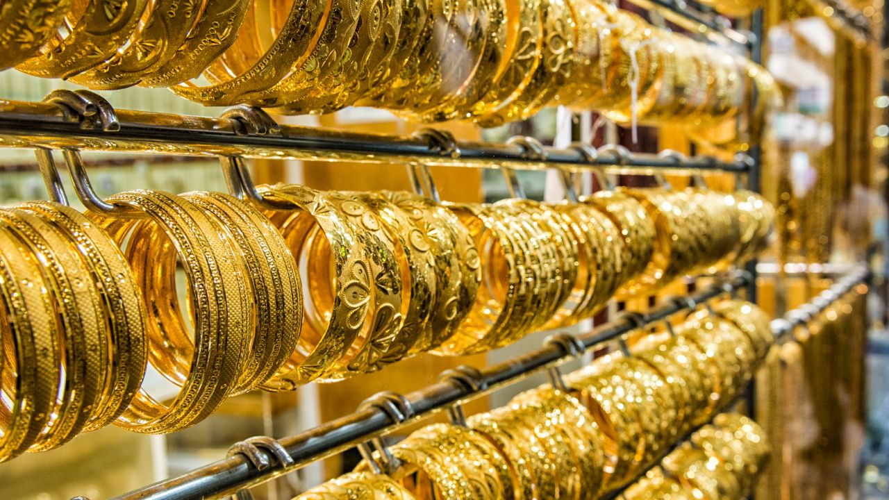 Gold Rate: सोने की कीमतों में फिर आई तेजी, 24 कैरेट गोल्ड हुआ महंगा, जानें आपके शहर में क्या है ताजा भाव