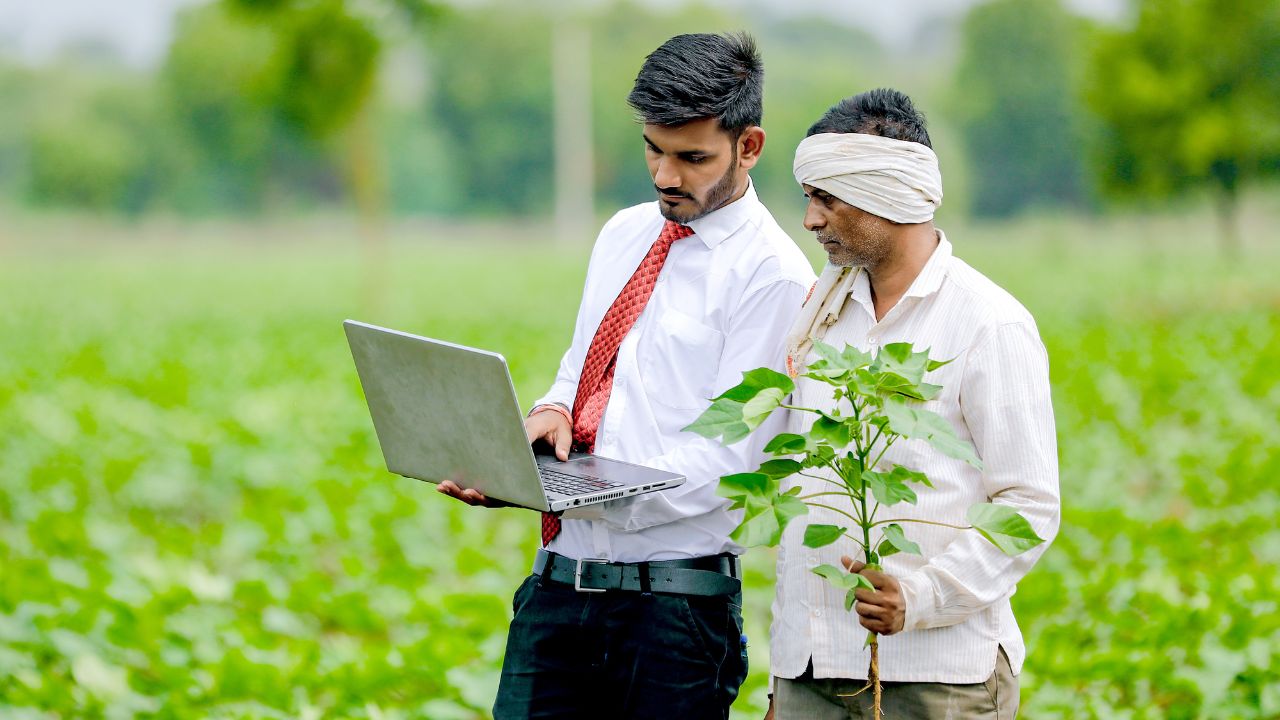 अब गांव में ही शुरू करें अपना बिजनेस, NABARD तैयार करेगा 4000 उद्यमी, जानें कैसे मिलेगा फायदा