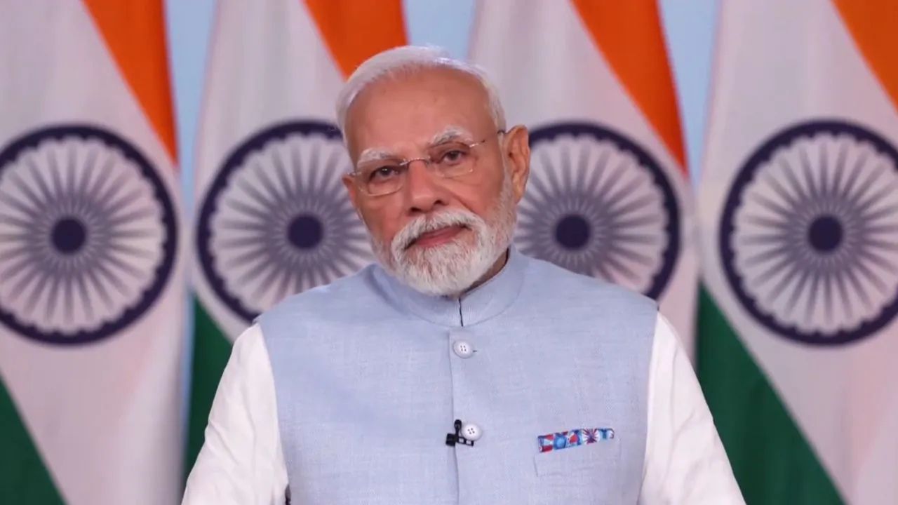 संसद का मॉनसून सत्र शुरू, PM मोदी बोले- कई अहम बिल आएंगे.. देशहित में मिलकर करें काम