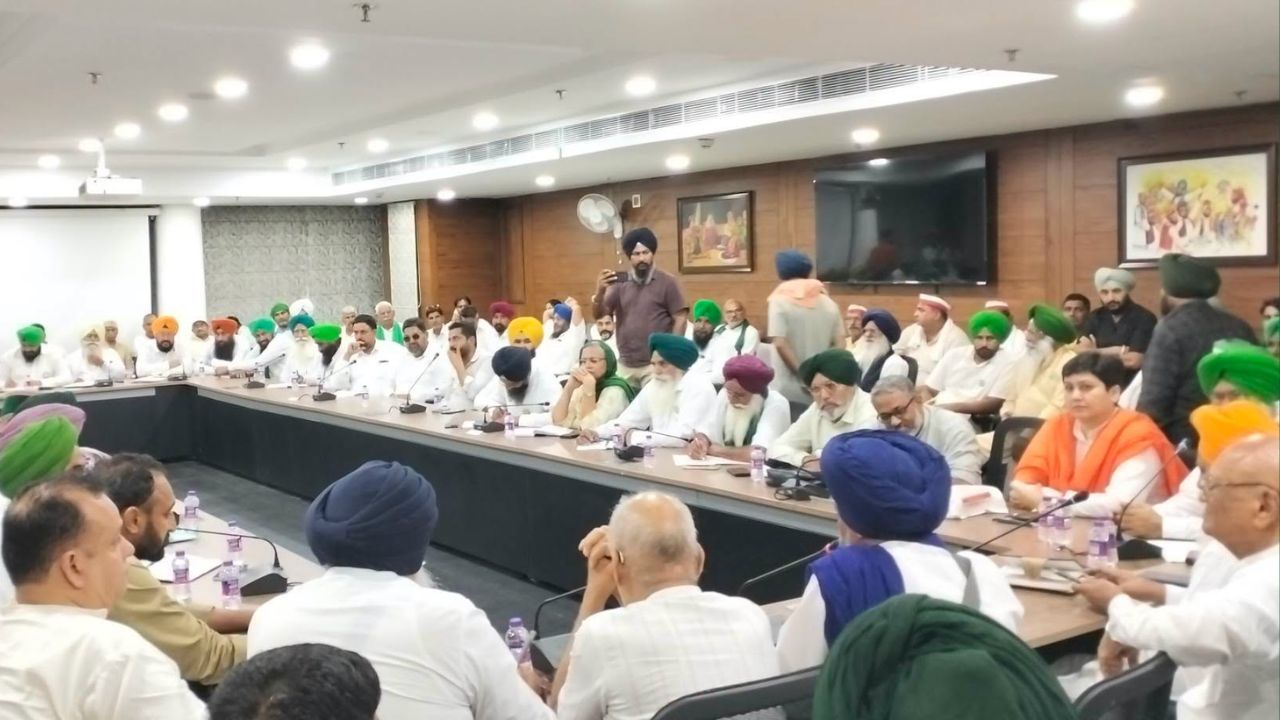 US ट्रेड डील के खिलाफ किसान संगठनों ने बनाया देश बचाओ मोर्चा, 6 मेंबर्स कमेटी आंदोलन को लीड करेगी