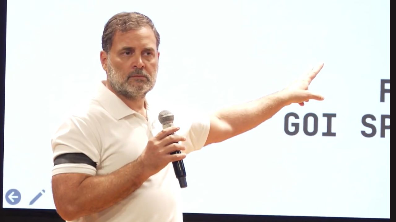 10 साल में 152 पेपर लीक हुए, 7.5 करोड़ छात्र और परिवारों पर असर.. पर एक भी दोषी नहीं पकड़ा गया- राहुल गांधी