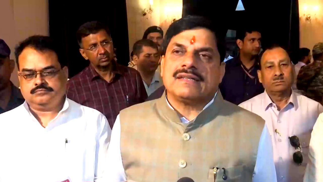 पहले दौर की वार्ता फेल होने के बाद किसानों के आगे झुकी सरकार, CM के निर्देश पर ये 4 मंत्री करेंगे बात 
