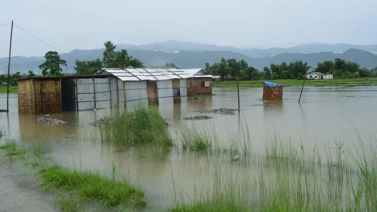 IMD ने जारी किया अलर्ट, 17 राज्यों में भारी बारिश की संभावना.. चलेंगी तेज हवाएं
