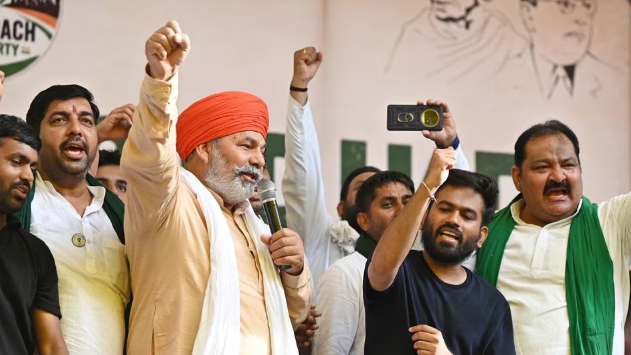 किसानों और छात्रों का बनेगा साझा मोर्चा? राकेश टिकैत से CJP नेताओं की मुलाकात, आंदोलन की रणनीति पर चर्चा किसानों और छात्रों का बनेगा साझा मोर्चा? राकेश टिकैत से CJP नेताओं की मुलाकात, आंदोलन की रणनीति पर चर्चा