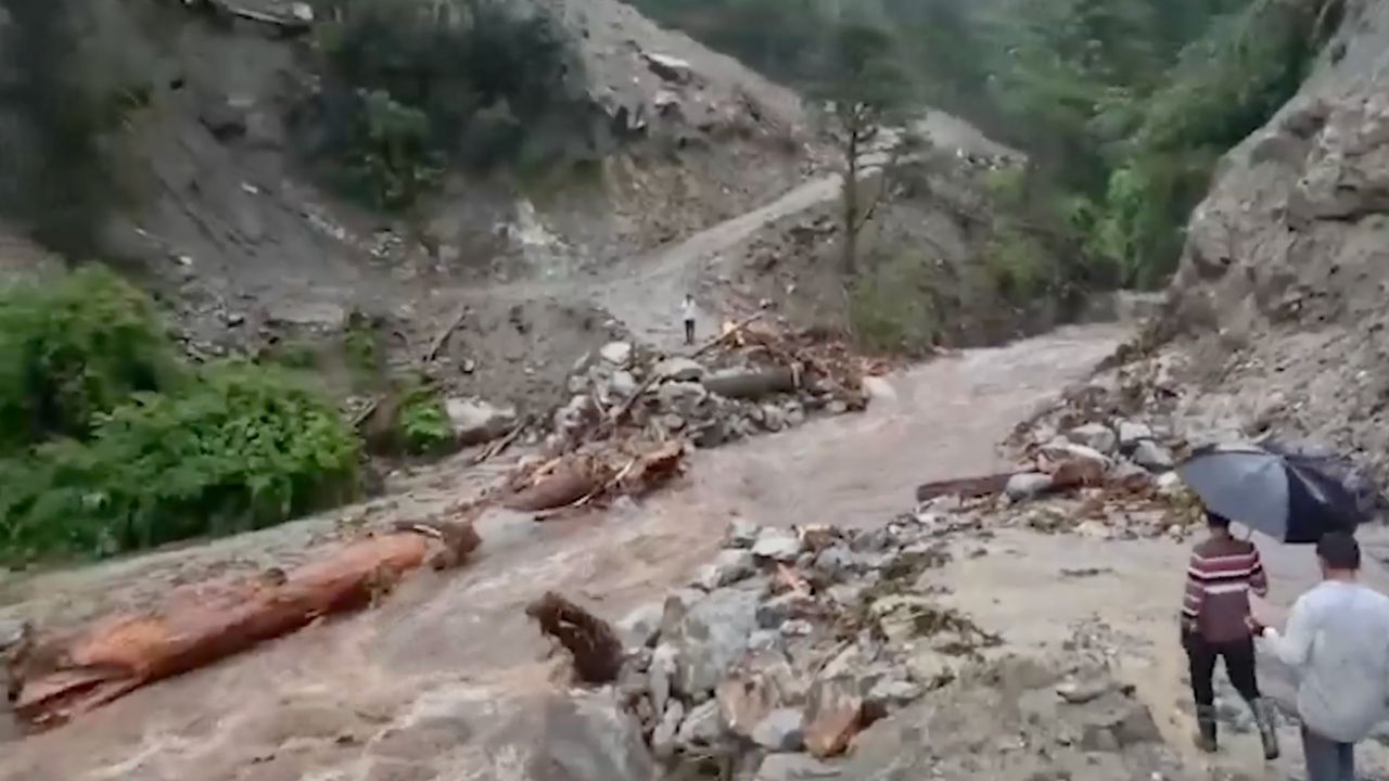 Arunachal Pradesh Heavy Rain Alert Army Soldiers Missing Sikkim Landslide Northeast Weather Update India