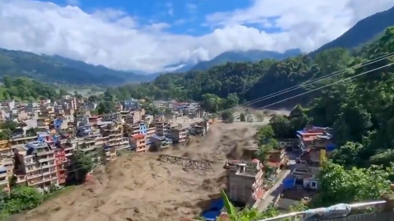 Nepal Flash Flood Update India Death Toll Rises To 616 Sends 11 Memeber Rescue Team Bihar On Alert
