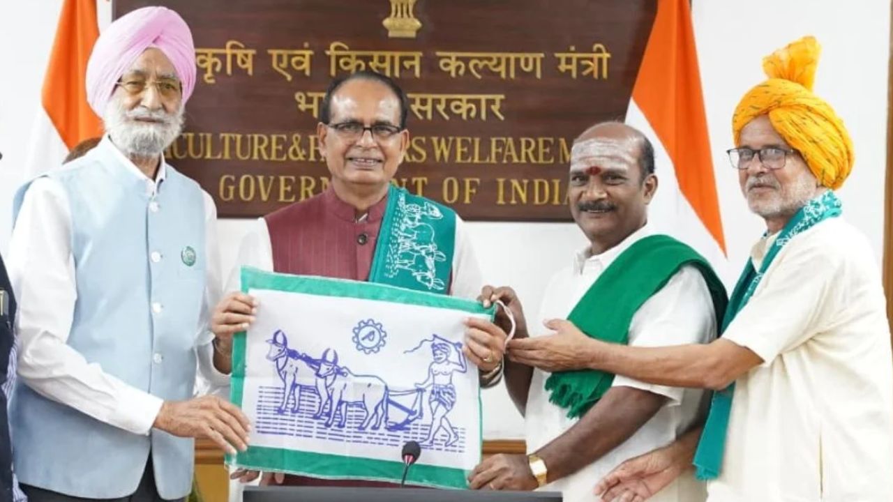 पीएम किसान की राशि बढ़ेगी! अंतर मंत्रालयी बैठक में कृषि मंत्री शिवराज सिंह चौहान करेंगे चर्चा पीएम किसान की राशि बढ़ेगी! अंतर मंत्रालयी बैठक में कृषि मंत्री शिवराज सिंह चौहान करेंगे चर्चा
