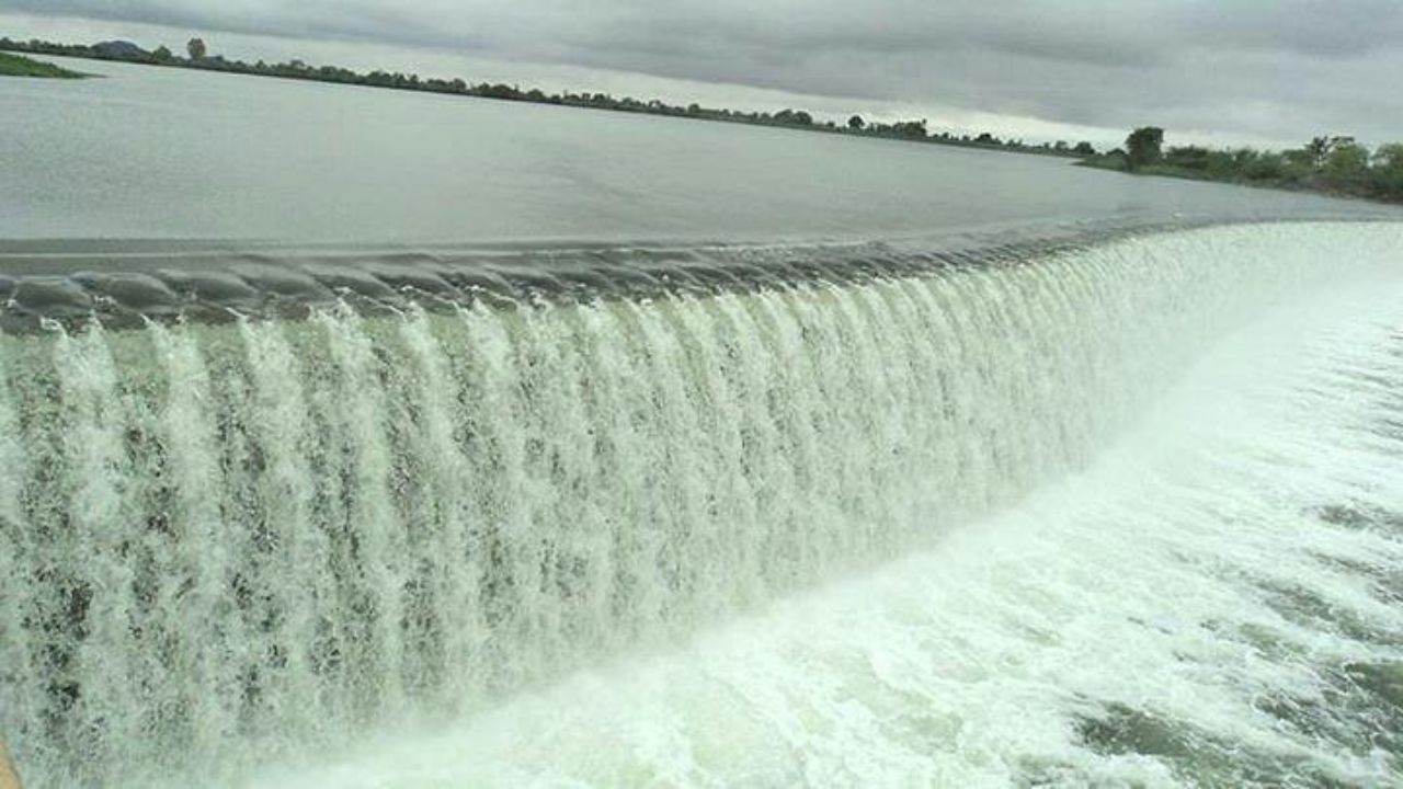 Parichha Dam Which Quenched The Thirst Of Bundelkhand Designated World Heritage Site After 140 Years It Irrigate 5 Lakh Hectares Of Farmland Check Parichha Dam History
