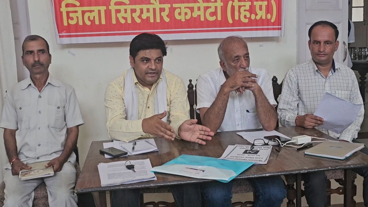 Himachal Kisan Sabha Warned Milk Federation For Protest Over Dairy Farmers Delay Payment