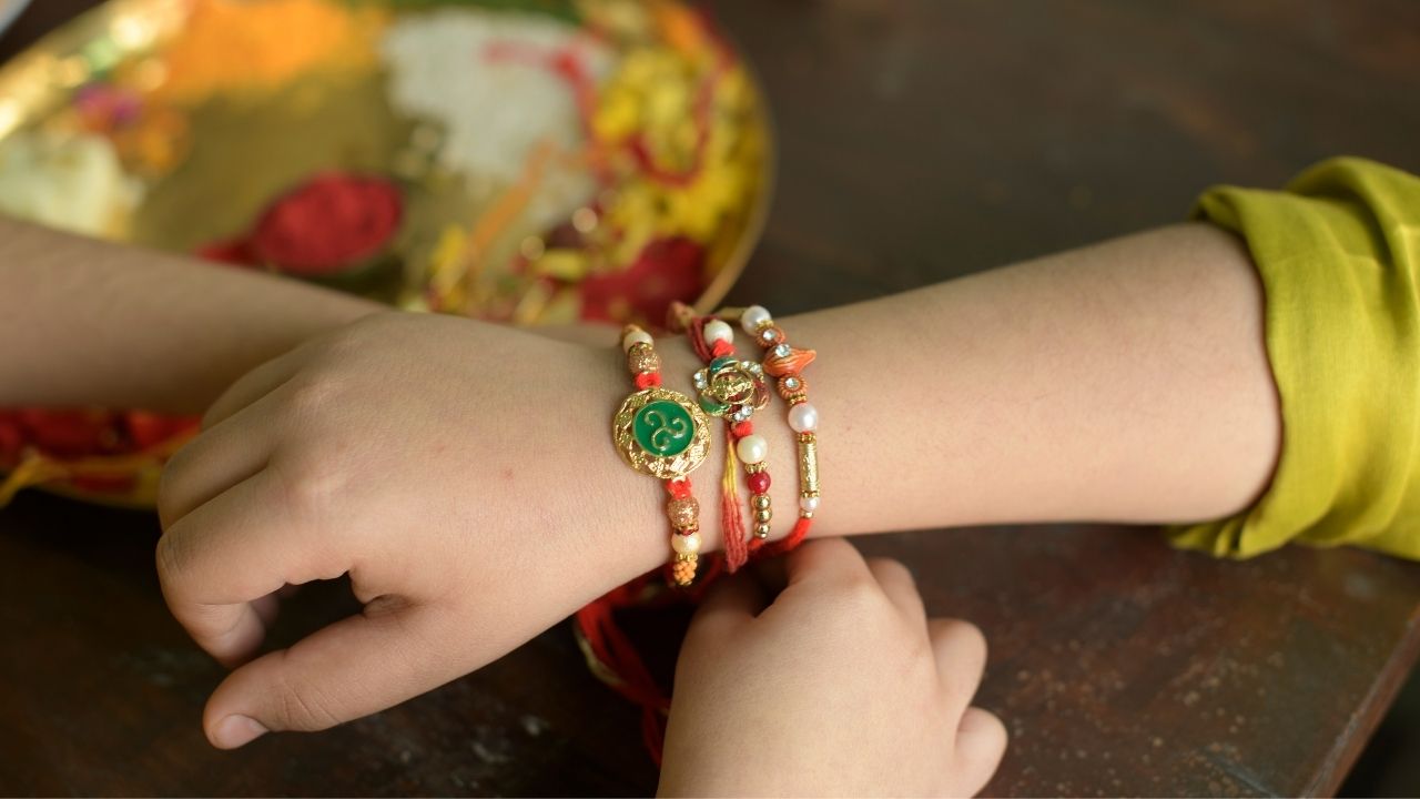 Raksha Bandhan 2020 Shubh Muhurat 28th August Rahu Kaal Choghadiya Rakhi Kab Bandhe