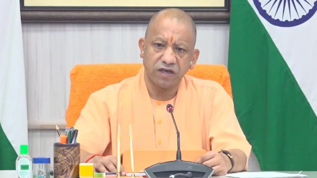 Up Cm Yogi Adityanath Attends Lucknow Uttar Pradesh East Up Bundelkhand Farmers Agriculture Productivity Mou Signing