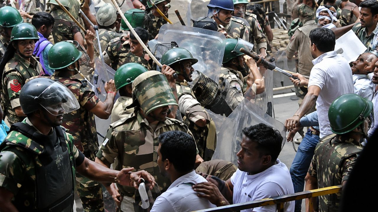 Jharkhand Student Protest Police Lathicharge Use Water Cannon Amid Assembly March By Students