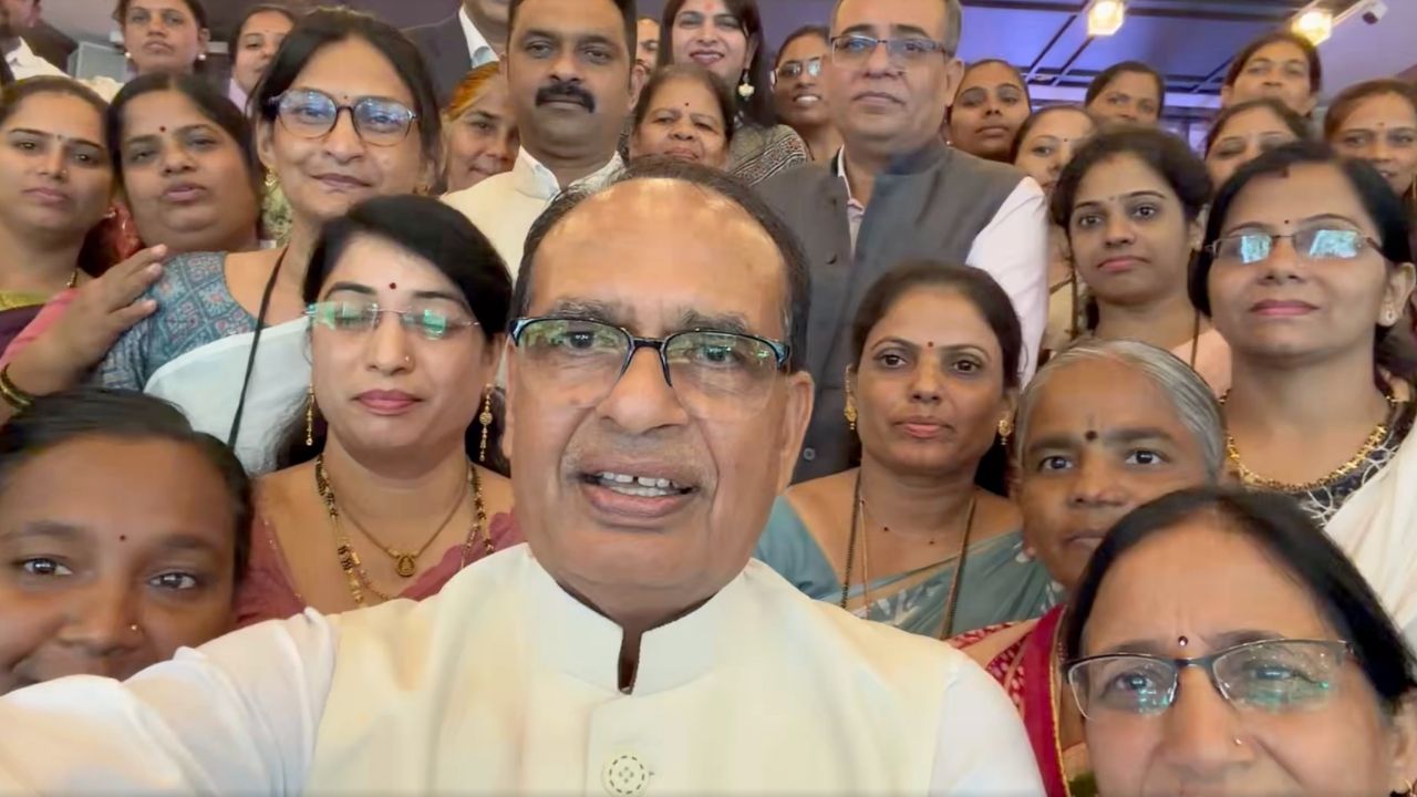 Government Scheme 3 Point 5 Crore Women Became Lakhpati Didi Shivraj Singh Chouhan Listens To Women Grievances
