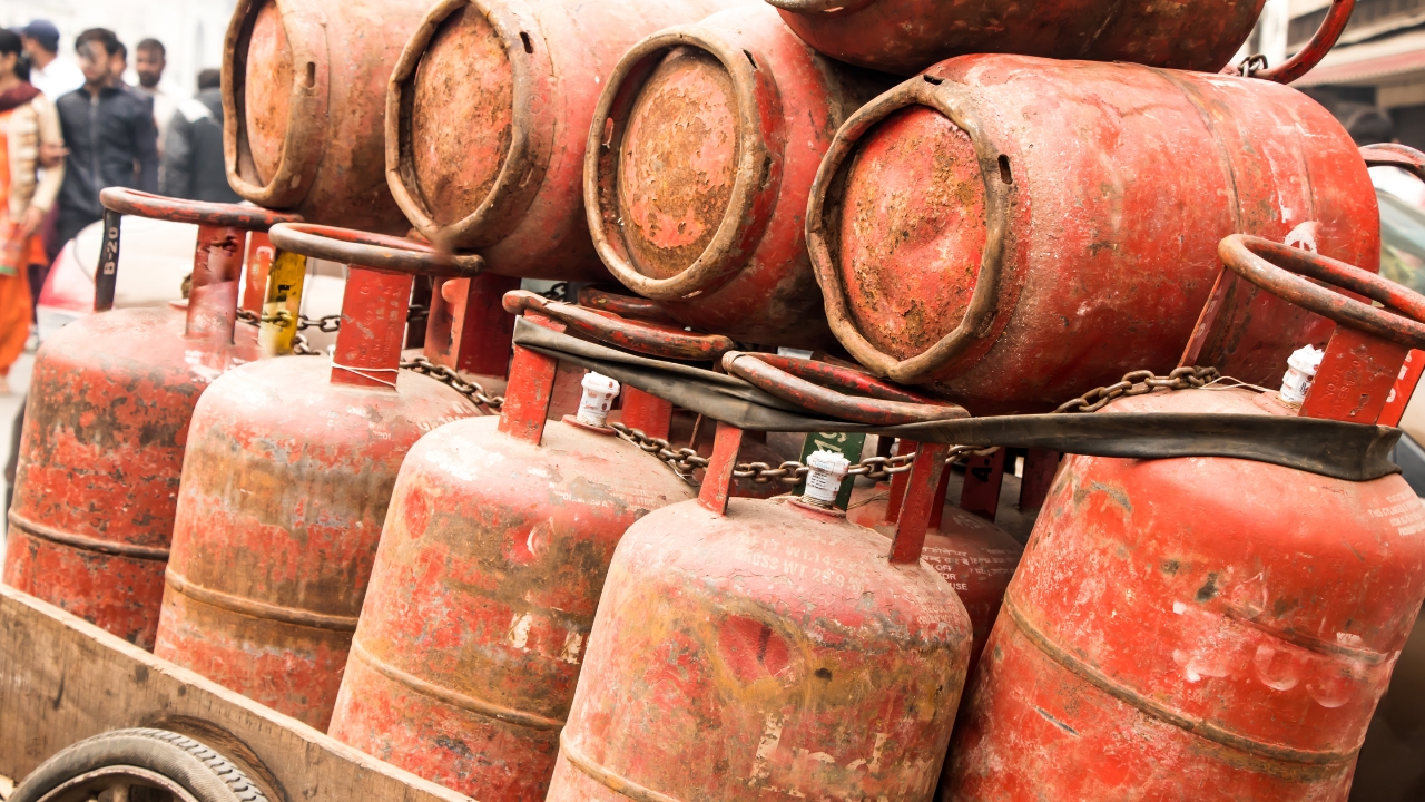 Lpg Cylinder Booking Rule Changed 25 Days Refill