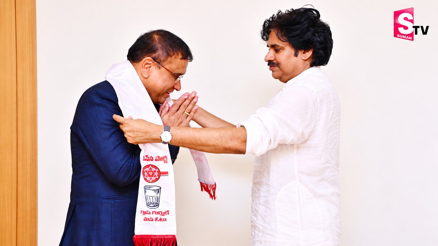 జనసేనలోకి ప్రముఖ పారిశ్రామికవేత్త బైరా దిలీప్ చక్రవర్తి.. పవన్ కళ్యాణ్ సమక్షంలో చేరిక!